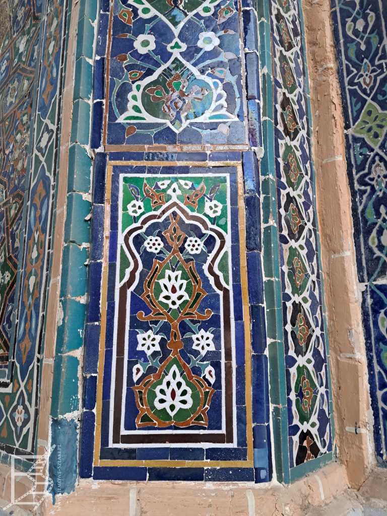 wnętrzarskie inspiracje z podróży - płytki w Uzbekistanie